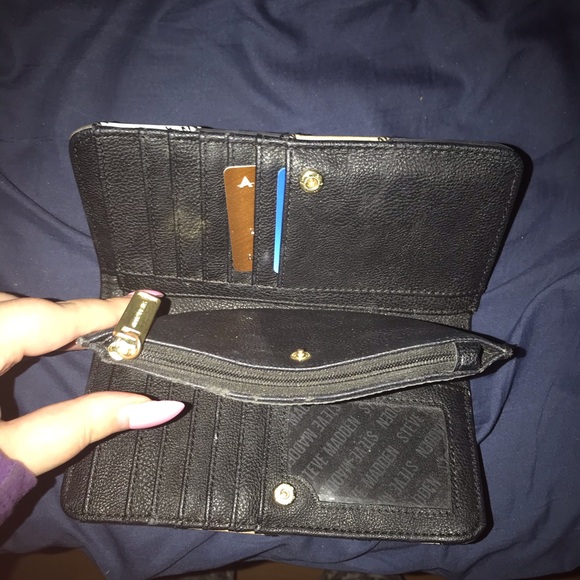 Steve Madden wallet - Picture 2 of 4